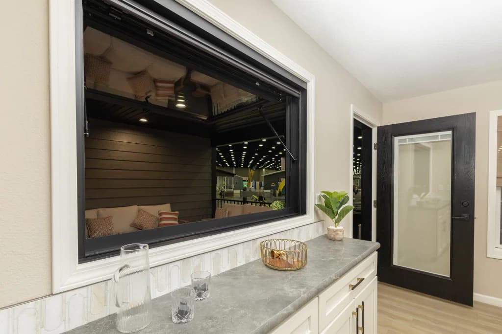 Millenian 5 interior home features