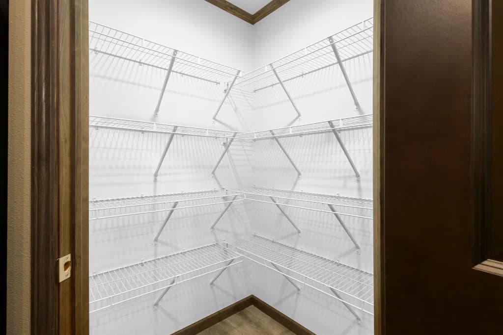 1w1048-v interior home features